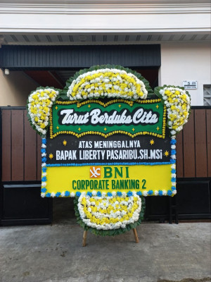 Papan Bunga Duka di Rumoin