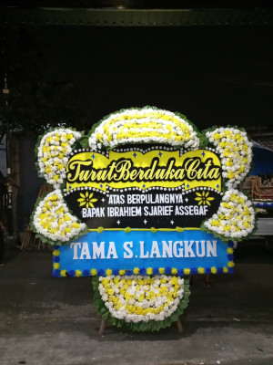 Papan Bunga Duka di Rumoin